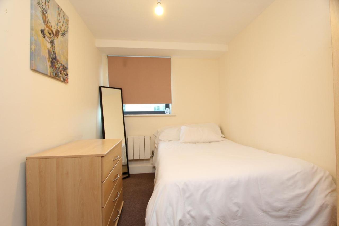 Lovely 2 Bedroom Apartment With Amazing Views In E14 Londen Buitenkant foto